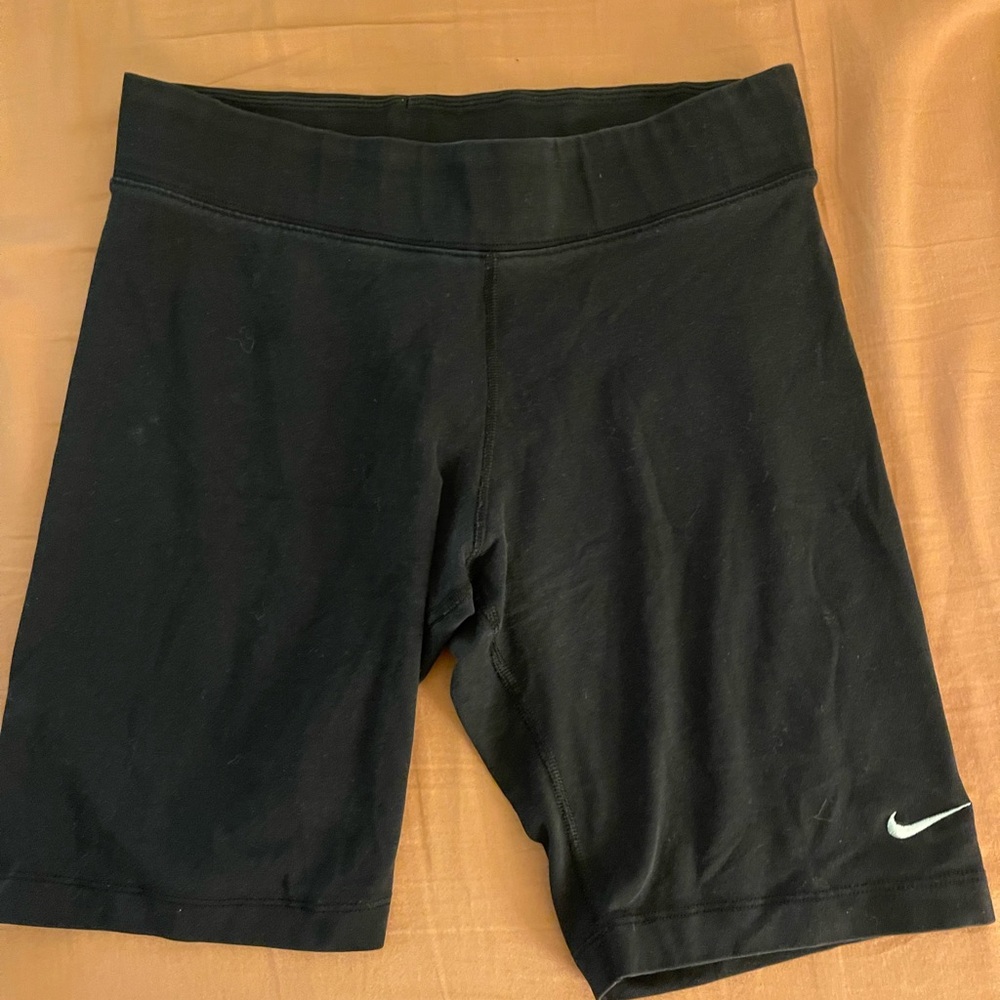 NIKE high waisted bike shorts